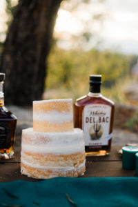 elopement cake detail photo